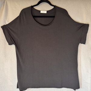Zenana Outfitters Black Short Sleeve Tee. Excellent Condition